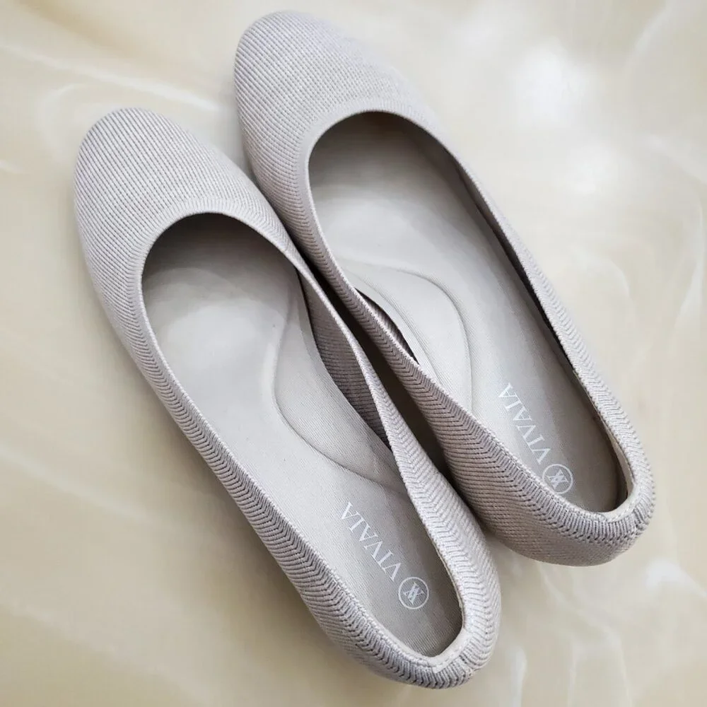 Vivaia Elvia Round Toe Chunky Heel Beige Women's Slip On Pumps Size 40 US 9